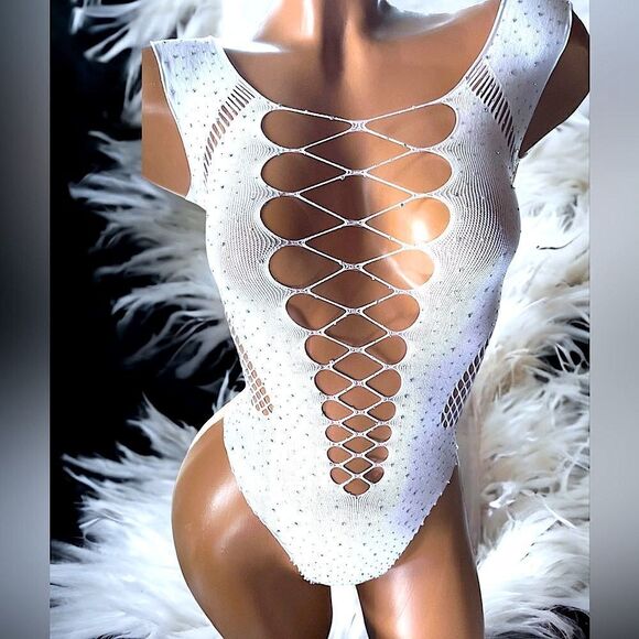 Feels Good On l White Bodysuit l Shimmery Rhinestones l OS l High Stretch l New - Picture 1 of 7